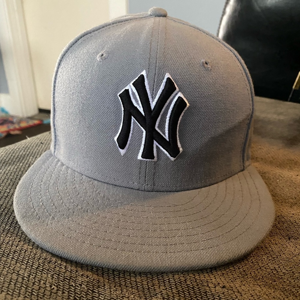 New Era NWOT NY Yankees fitted baseball hat